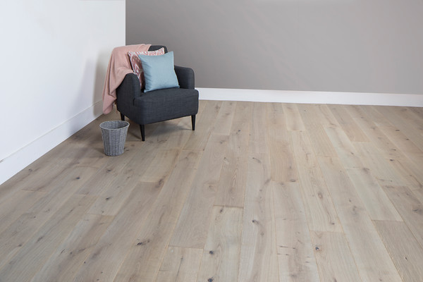 Chelsea 190 grey 
 Spacers Tile and Wood Flooring 
 Keywords: Tom Hampson Photography Spacers tiles wood flooring bathroom toilet bath shower commercial photography Visual Eye Visualeye Creative Interiors product studio high wycombe exteriors Ruislip accessories tile floor