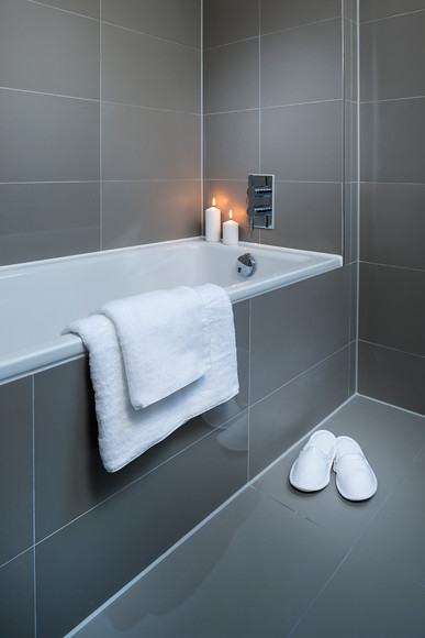 VC106 009 
 Keywords: Tom Hampson Photography Spacers tiles wood flooring bathroom toilet bath shower commercial photography Visual Eye Visualeye Creative Interiors product studio high wycombe