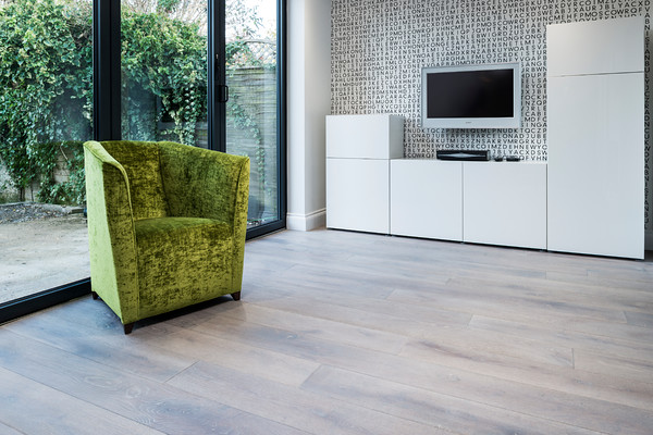 VC106 014 
 Keywords: Tom Hampson Photography Spacers tiles wood flooring bathroom toilet bath shower commercial photography Visual Eye Visualeye Creative Interiors product studio high wycombe