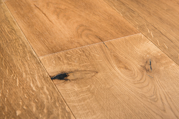 Westminster 190 Detail 
 Keywords: Tom Hampson Photography Spacers tiles wood flooring bathroom toilet bath shower commercial photography Visual Eye Visualeye Creative Interiors product studio high wycombe